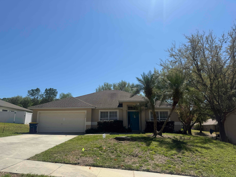 1206 Rain Forest Ln in Minneola, FL - Building Photo