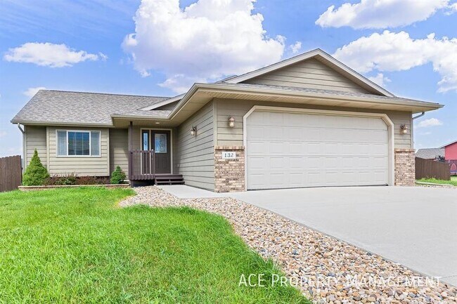 132 Corbin James Ct in Box Elder, SD - Building Photo - Building Photo