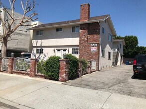 5730 Laurel Canyon Blvd in Los Angeles, CA - Building Photo - Building Photo