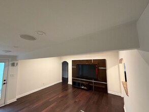 4635 Cartwright Ave in North Hollywood, CA - Building Photo - Building Photo