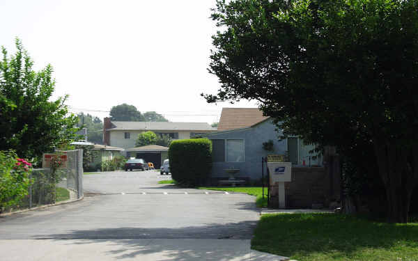 11514 Cherrylee Dr in El Monte, CA - Foto de edificio - Building Photo