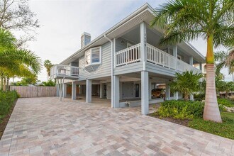 3604 E Maritana Dr in St Pete Beach, FL - Building Photo - Building Photo