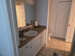 5581 Rosehill Rd in Sarasota, FL - Building Photo - Building Photo