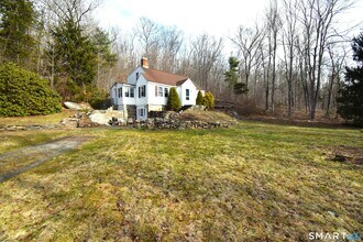 2203 Durham Rd in Madison, CT - Building Photo - Building Photo