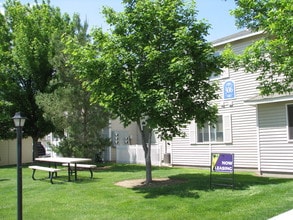 Mallard Cove Apartments in Caldwell, ID - Building Photo - Building Photo