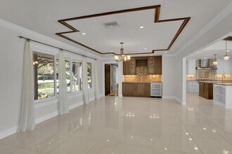 8631 Steeplechase Dr in Palm Beach Gardens, FL - Building Photo - Building Photo