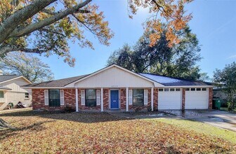 8310 Gulf Tree Ln in Houston, TX - Building Photo - Building Photo