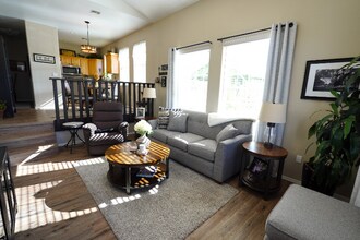 957 Church Ln in Lakeside, AZ - Foto de edificio - Building Photo