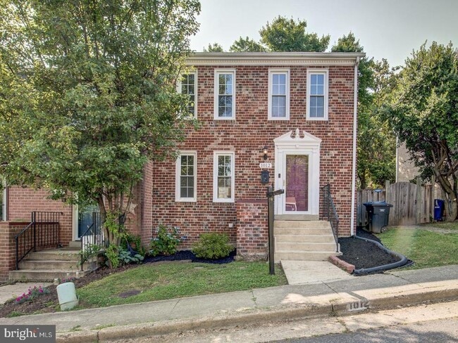 property at 1012 N Pelham St
