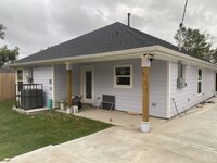 10409 Burman St in Houston, TX - Building Photo - Building Photo