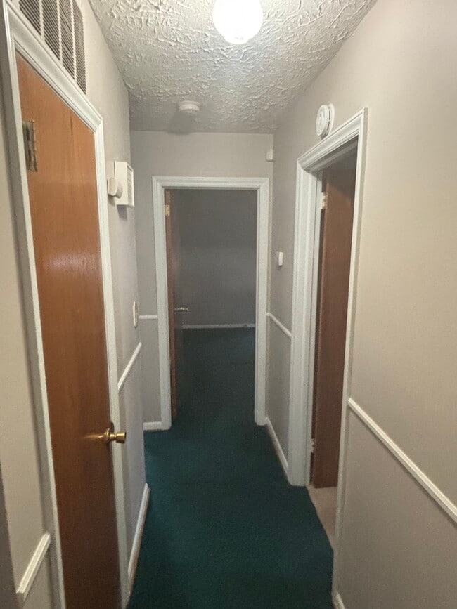 1206 Camden Ave in High Point, NC - Building Photo - Building Photo