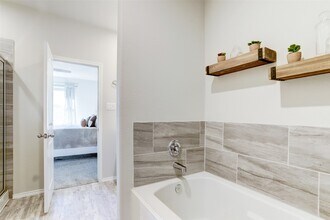 16454 Rosary Pea Pl in Shenandoah, TX - Building Photo - Building Photo