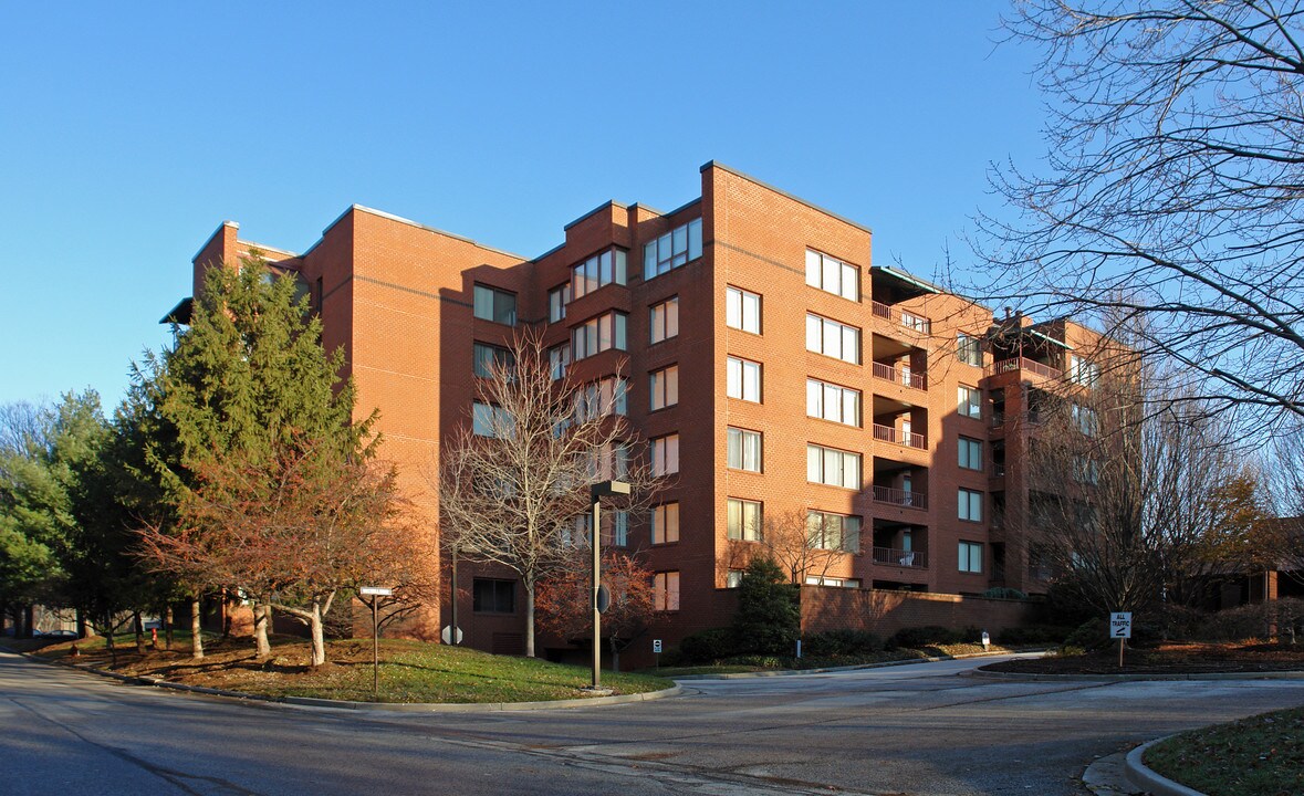 Annen Woods Condominiums in Pikesville, MD - Building Photo