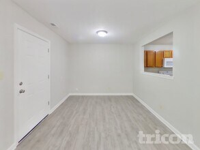 1296 Edgewater Dr in Greenwood, IN - Foto de edificio - Building Photo