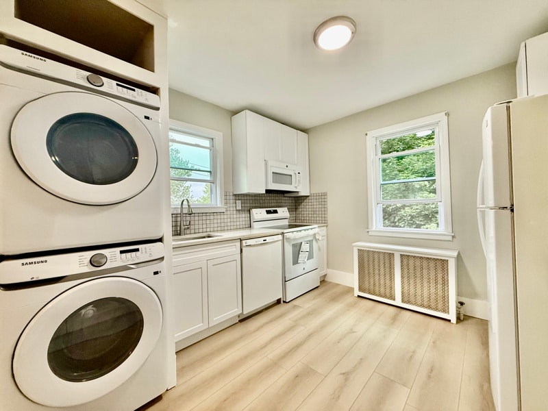 64 Heath Pl in Hastings On Hudson, NY - Building Photo