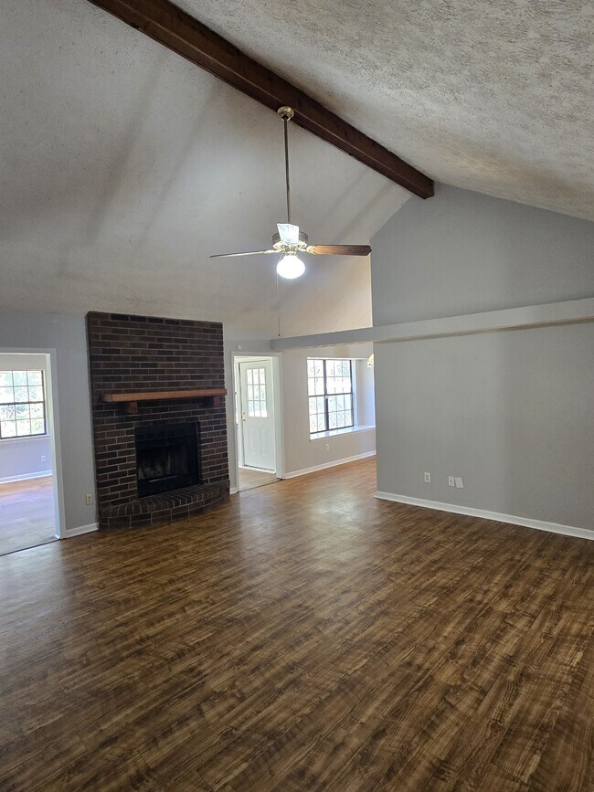 448 Floyd Cir in Hinesville, GA - Building Photo - Building Photo