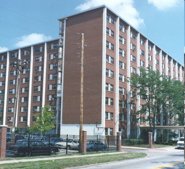 Riverview Apartments in Warren, OH - Building Photo - Building Photo