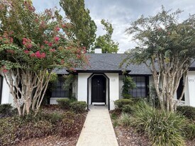 479 Blue Bird St in Apopka, FL - Building Photo