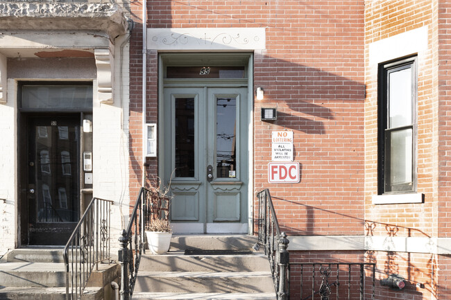 55 Bright St in Jersey City, NJ - Foto de edificio - Building Photo