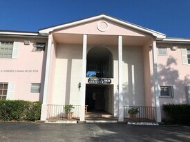 1431 S 14th Ave, Unit 206 in Hollywood, FL - Building Photo