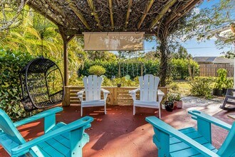 762 Bayharbor Ter in Sebastian, FL - Foto de edificio - Building Photo