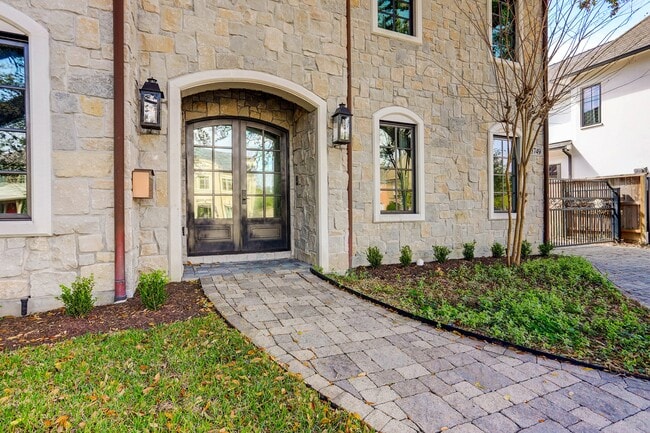 property at 3749 Olympia Dr