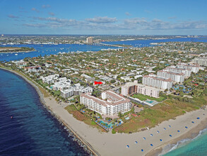 107 Inlet Way in West Palm Beach, FL - Foto de edificio - Building Photo