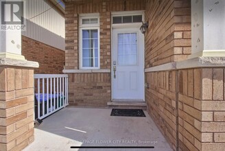 77 Frenchpark Cir in Brampton, ON - Building Photo - Building Photo