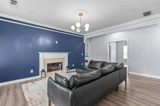 208 Victoria Ln in Hapeville, GA - Building Photo - Building Photo