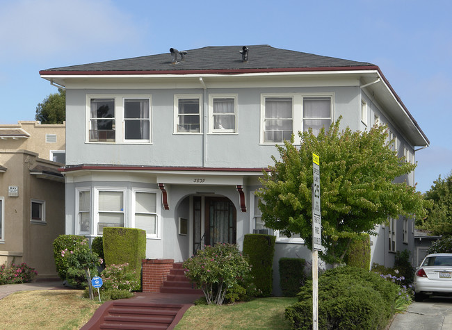 3839 Park Blvd in Oakland, CA - Building Photo - Building Photo