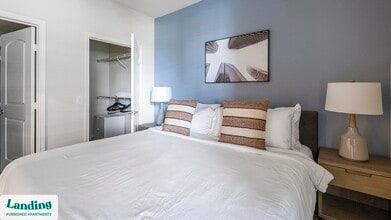 8989 West Rd, Unit 718 in Houston, TX - Building Photo - Building Photo