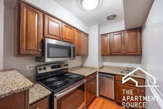 744 W Gordon Terrace in Chicago, IL - Building Photo - Building Photo