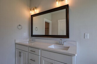 100 Whitner Dr in Hazel Green, AL - Building Photo - Building Photo