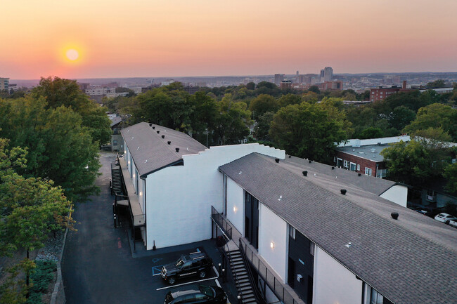 Nova Highland Park Apartment Homes in Birmingham, AL - Building Photo - Building Photo