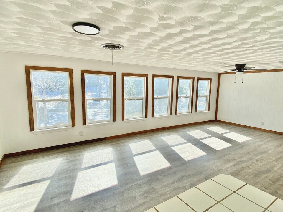 405 Mary Dr in Ruidoso, NM - Building Photo