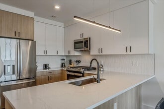 365 Terhune Rd in Princeton, NJ - Building Photo - Building Photo