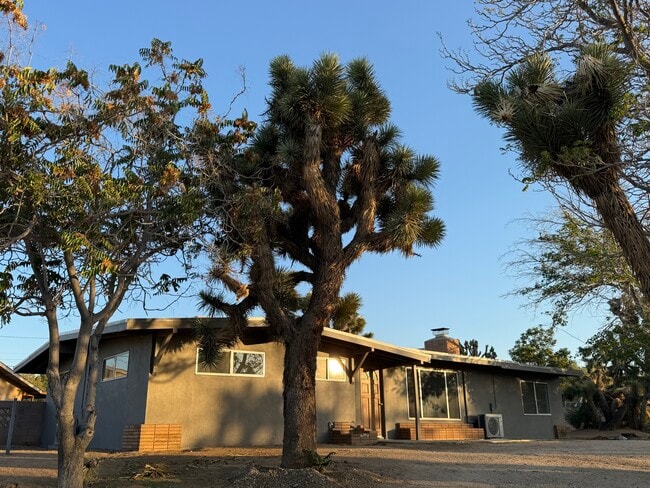 7515 Bannock Trail in Yucca Valley, CA - Building Photo - Building Photo