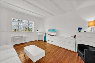439 15th St in Miami Beach, FL - Building Photo - Building Photo