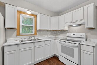 224 S Harvey Ave in Ferguson, MO - Building Photo - Building Photo