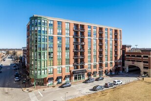 121 W Campbell St in Arlington Heights, IL - Building Photo