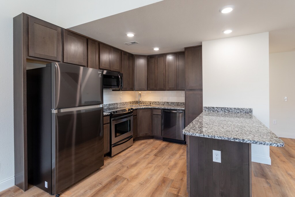 Woodchase Apartments in Chesterfield, MO