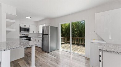 828 W Caraway St in Fayetteville, AR - Building Photo - Building Photo