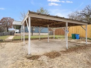 1302 S Quinlan Park Rd in Austin, TX - Building Photo - Building Photo