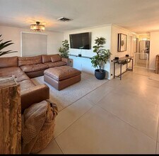 7060 52nd St N in Pinellas Park, FL - Building Photo - Building Photo