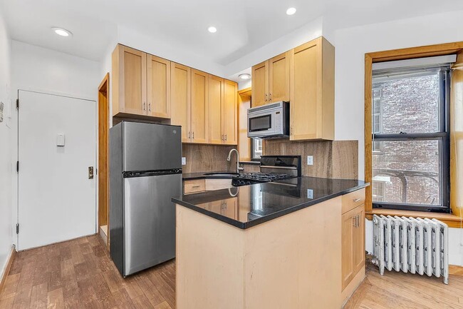 137 Rivington St, Unit 11A in New York, NY - Building Photo - Building Photo