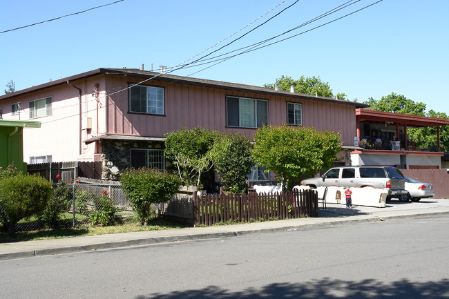 2824 Devonshire Ave in Redwood City, CA - Building Photo - Building Photo