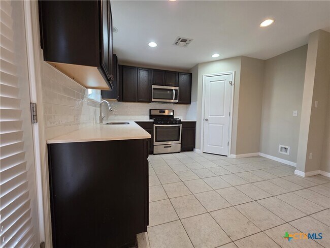 130 Frasier Dr in San Marcos, TX - Building Photo - Building Photo