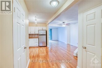 55 Royal Field Crescent in Ottawa, ON - Building Photo - Building Photo