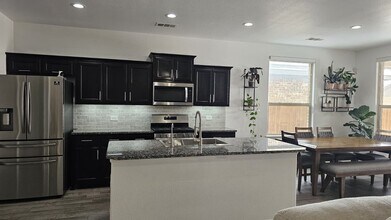 6906 Brisco Rd in Odessa, TX - Building Photo - Building Photo