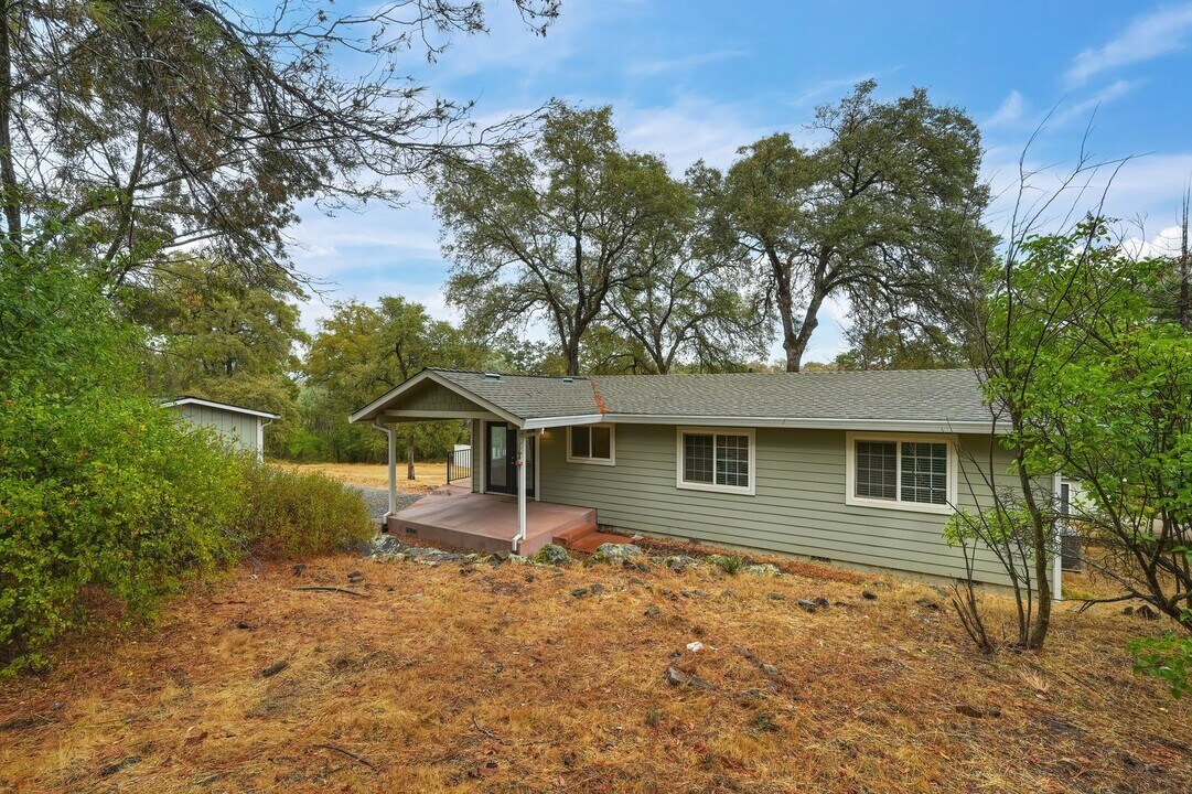 4382 Burt Ln in Auburn, CA - Building Photo